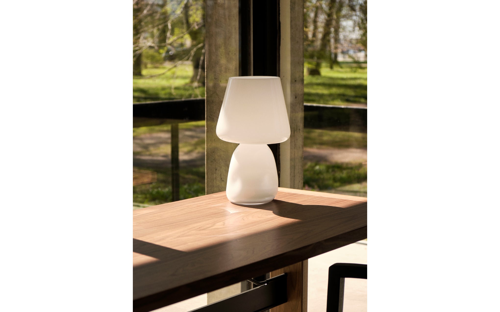 Hay sales table lamp