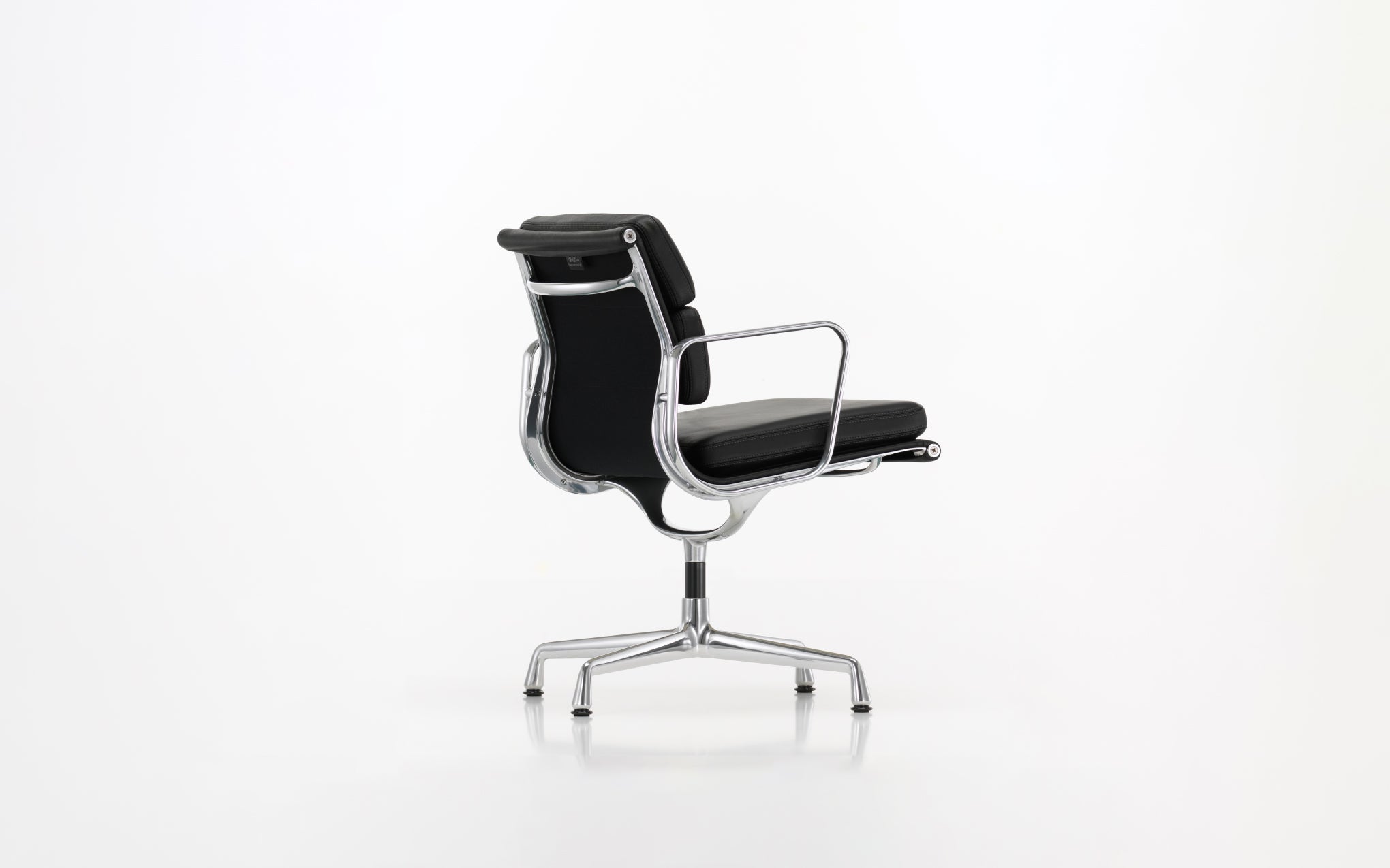 Vitra soft pad chair deals ea 208