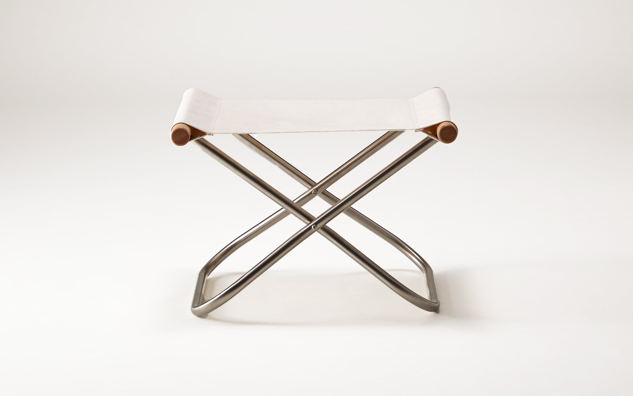 Nychair X ottoman by Takeshi Nii | SCP