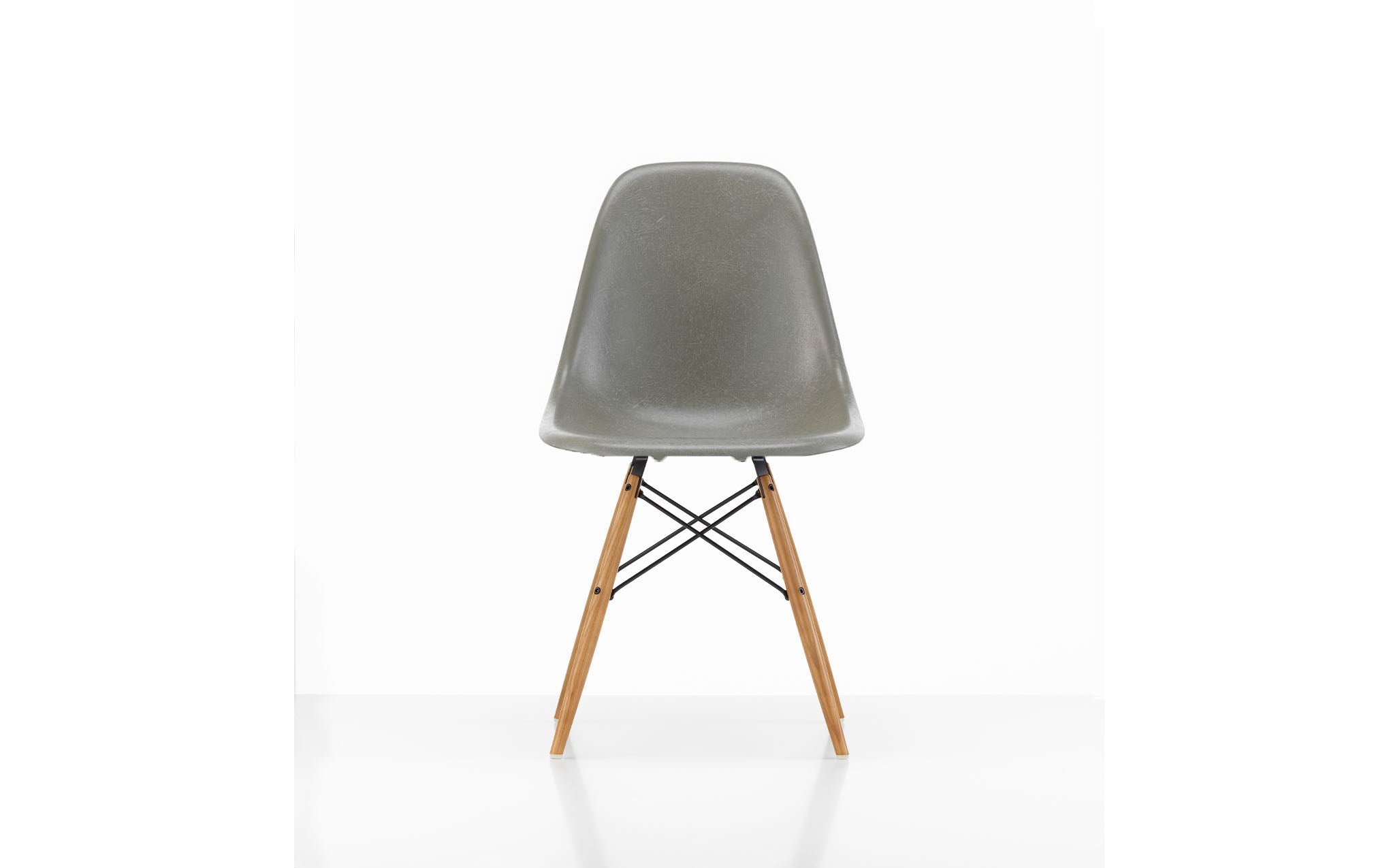 Grey deals eames chair